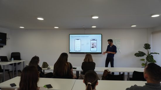 Charla sobre Growth Marketing: cómo construir sistemas reales de crecimiento en negocios digitales