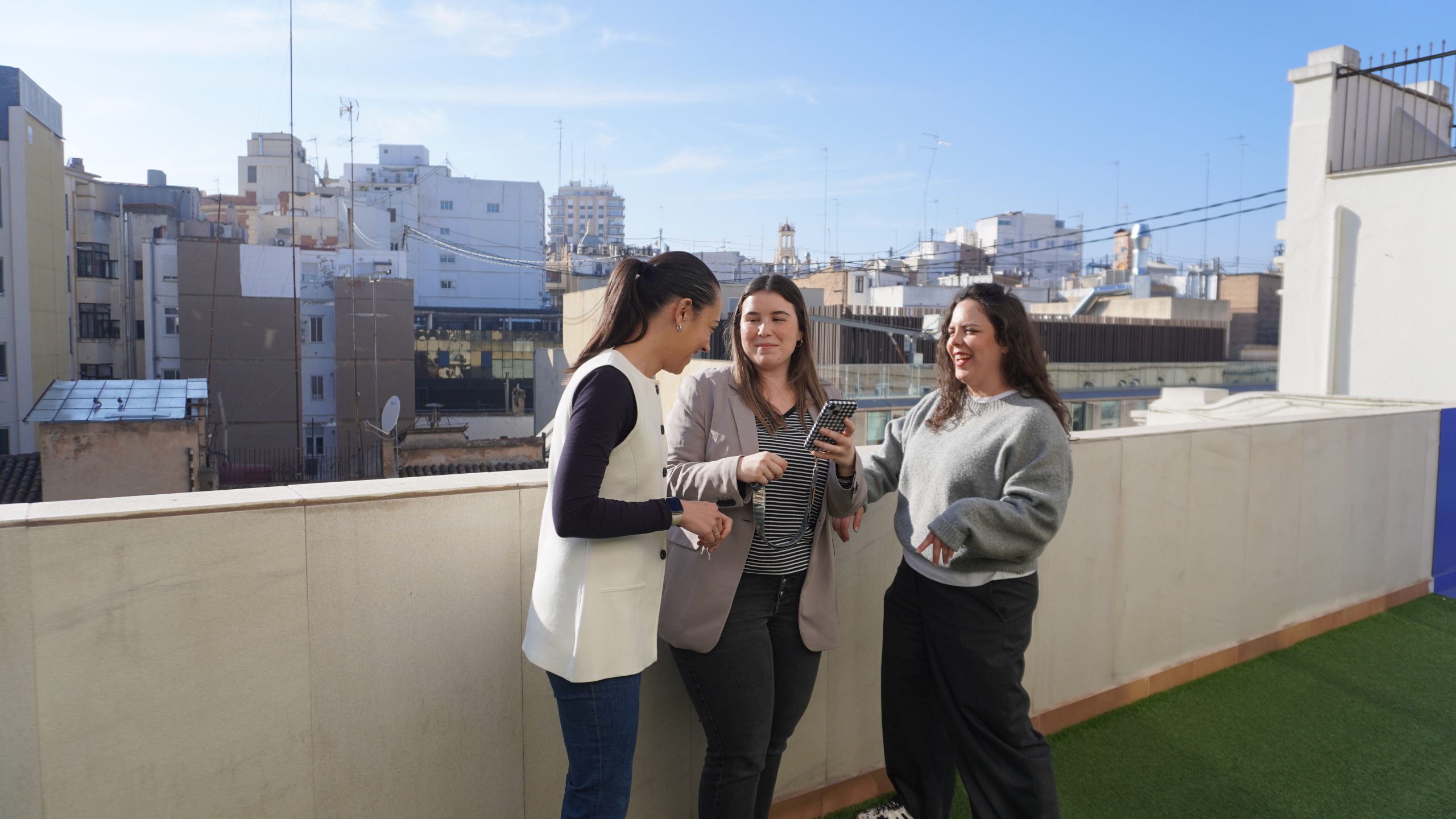 Convocatoria de Másters octubre 2026: últimas plazas abiertas en IEM
